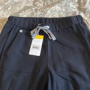Figs black scrub pants
